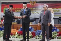 Dewan Perwakilan Rakyat Daerah (DPRD) Kabupaten Sintang, Kalimantan Barat menggelar Rapat Paripuna Dalam rangka Pengucapan Sumpah dan Janji Pimpinan DPRD Kabupaten Sintang masa jabatan 2024-2029. Rapat paripurna digelar di Aula kantor DPRD Sintang, di Jalan M.Saad, Kelurahan Tanjung Puri, Kecamatan Sintang.